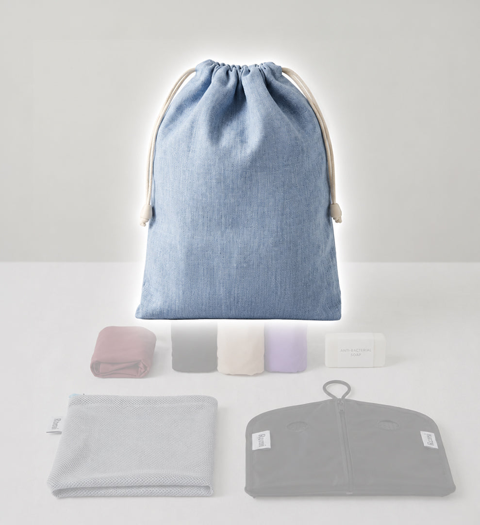 1 x toiletry bag